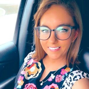 Meet your Posher, Erika